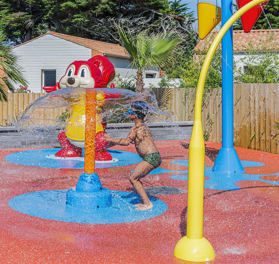 aquasplash, jeux d'eau pour les enfants à st hilaire de riez  - CAMPING*** Les Sirènes