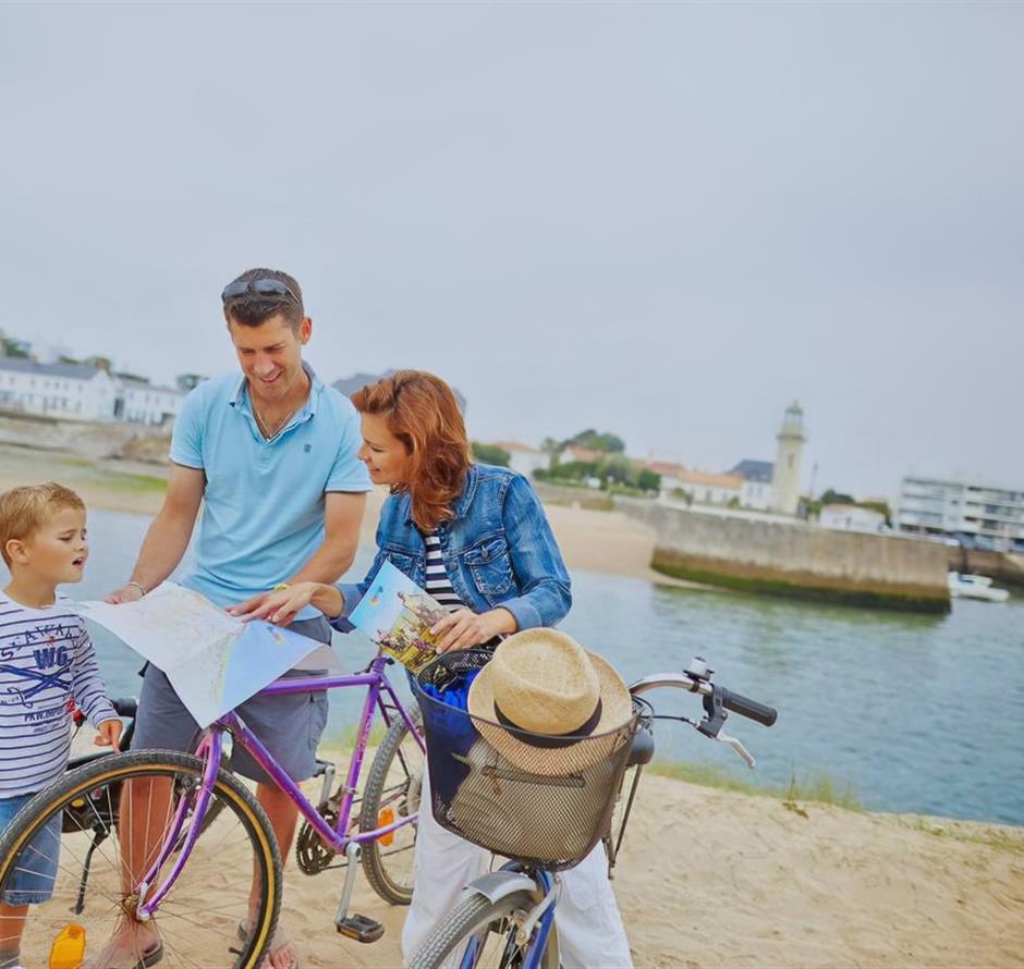Balade à vélo en famille en Vendée - CAMPING*** Les Sirènes