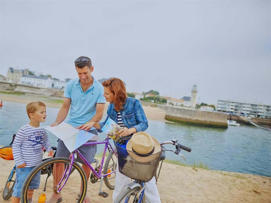 Balade à vélo en famille en Vendée - CAMPING*** Les Sirènes
