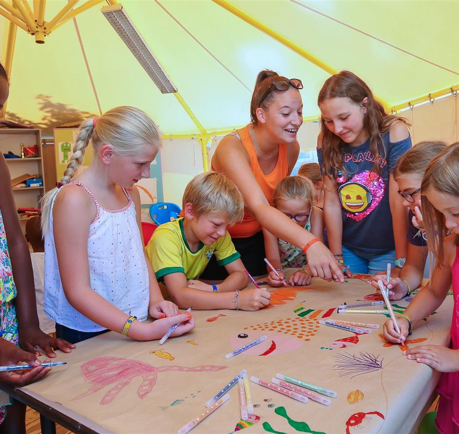 Activités manuelles pour les enfants au Camping Les Sirènes - CAMPING*** Les Sirènes